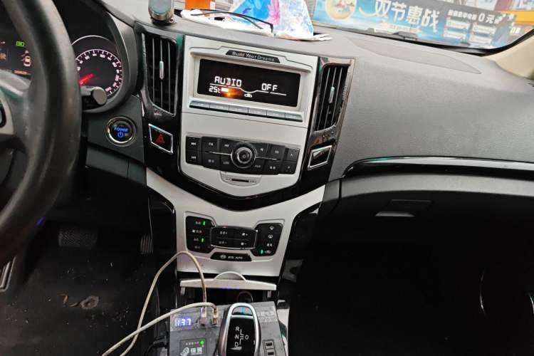 Used BYD e5 2018 Travel Edition Audio And AC Panel