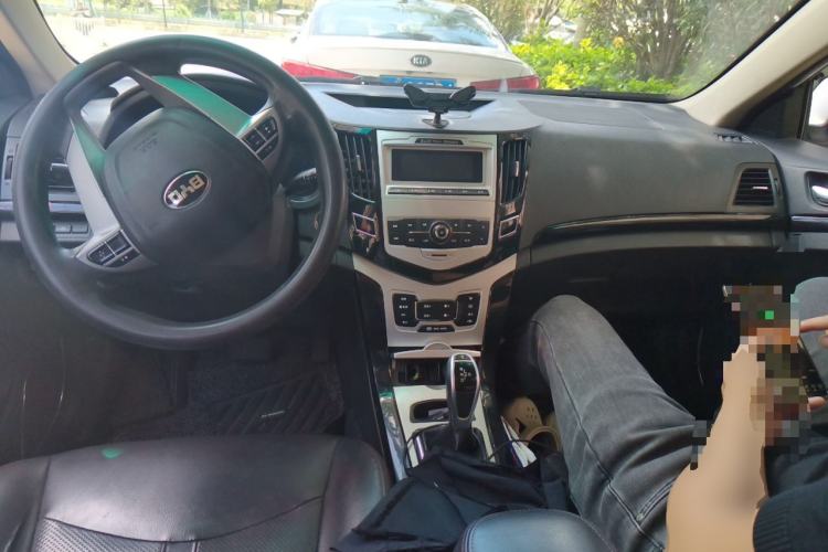 Used BYD e5 2018 450 Smart Connect Enjoyment Version Center Console