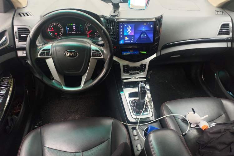 Used BYD e5 2018 450 Smart Connect Enjoyment Version Center Console