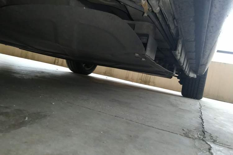 Used BYD e5 2018 Travel Edition Chassis Front Left