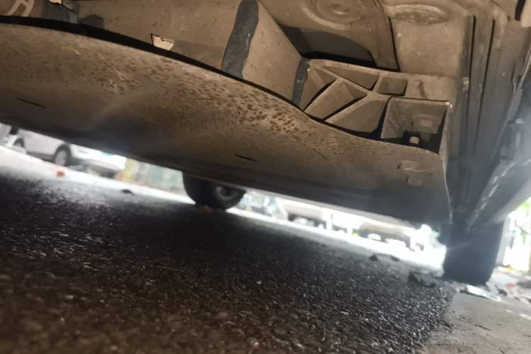 Used BYD e5 2018 Travel Edition Chassis Front Left