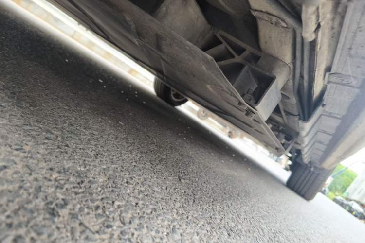 Used BYD e5 2018 450 Smart Connect Enjoyment Version Chassis Front Left