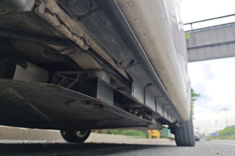 Used BYD e5 2018 Travel Edition Chassis Front Left