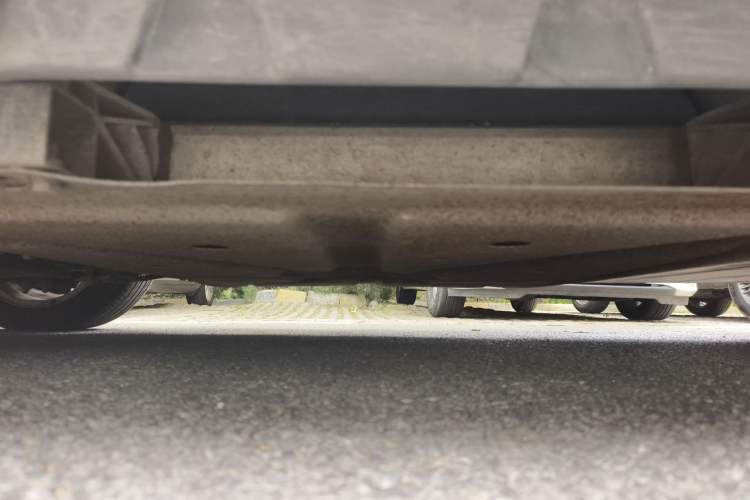 Used BYD e5 2018 450 Smart Connect Enjoyment Version Chassis Front Left