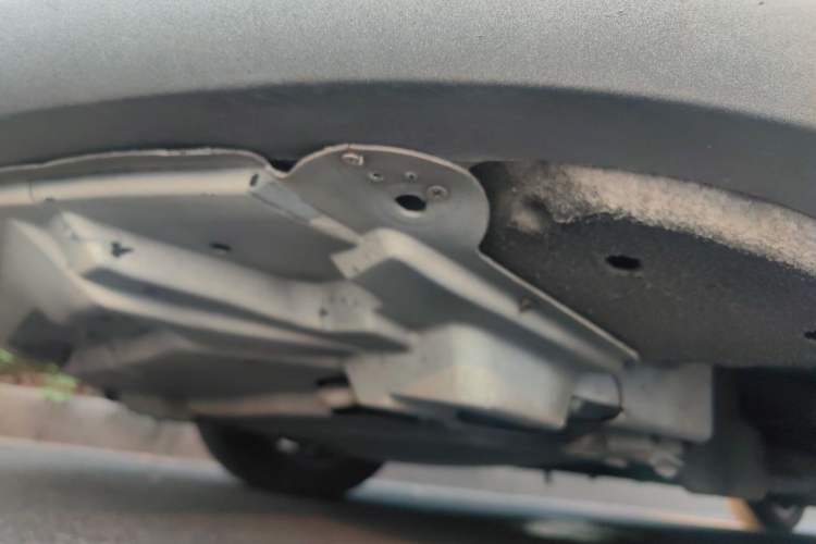 Used BYD e5 2018 450 Smart Connect Enjoyment Version Chassis Front Left