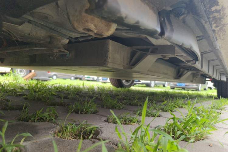 Used BYD e5 2018 Travel Edition Chassis Front Left
