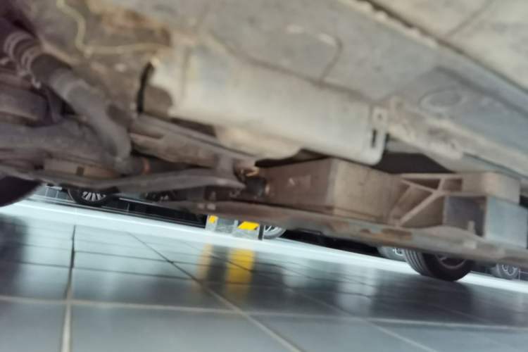 Used BYD e5 2018 Travel Edition Chassis Front Left