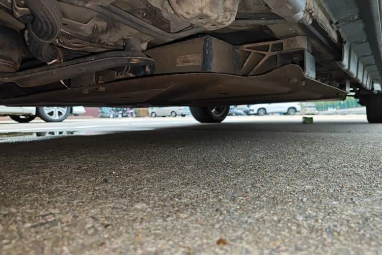 Used BYD e5 2018 Travel Edition Chassis Front Left