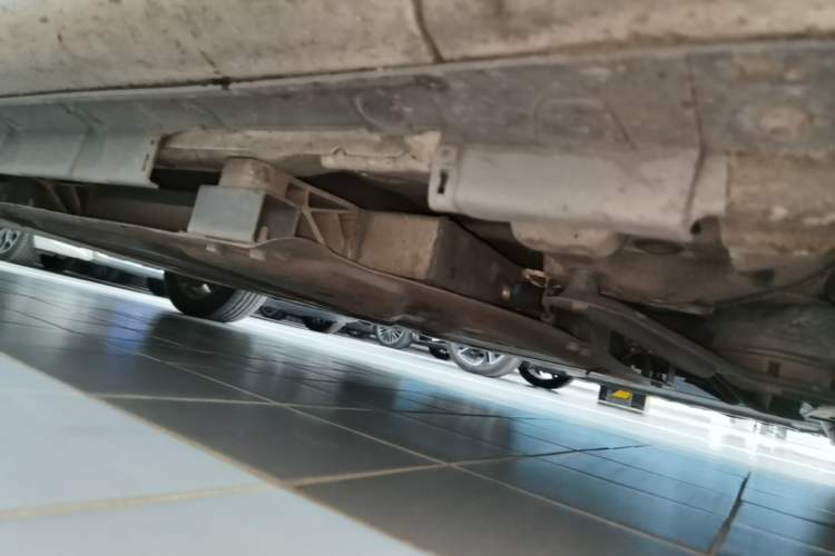 Used BYD e5 2018 Travel Edition Chassis Front Right