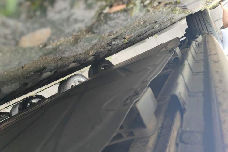 Used BYD e5 2018 Travel Edition Chassis Front Right