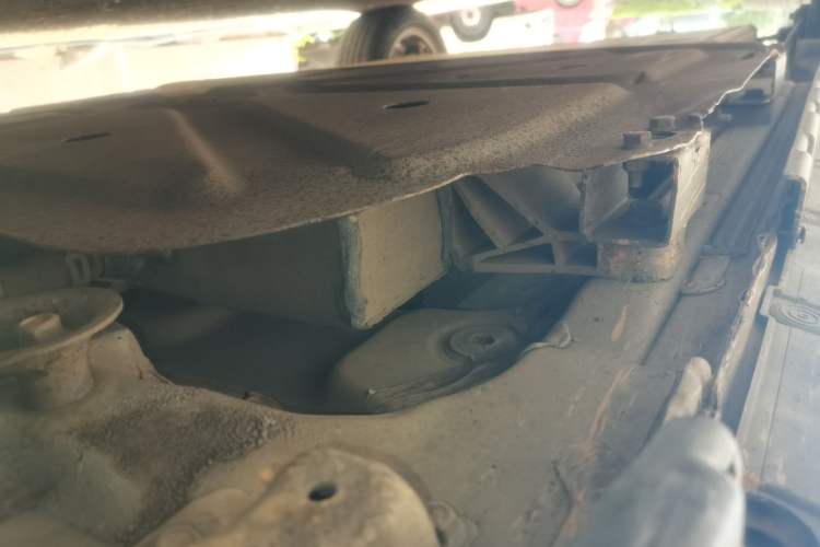 Used BYD e5 2018 Travel Edition Chassis Front Right