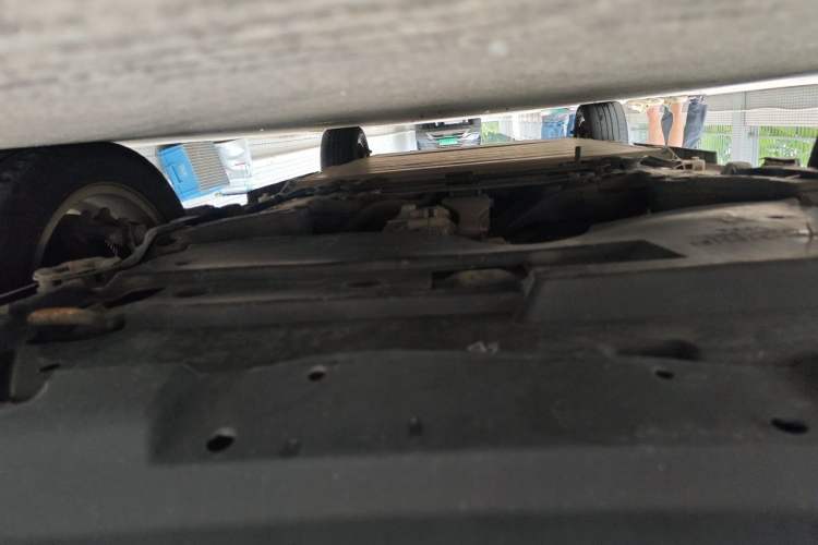 Used BYD e5 2018 450 Smart Connect Deluxe Edition Chassis Front