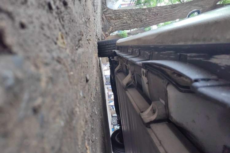 Used BYD e5 2018 450 Smart Connect Enjoyment Version Chassis Rear Left