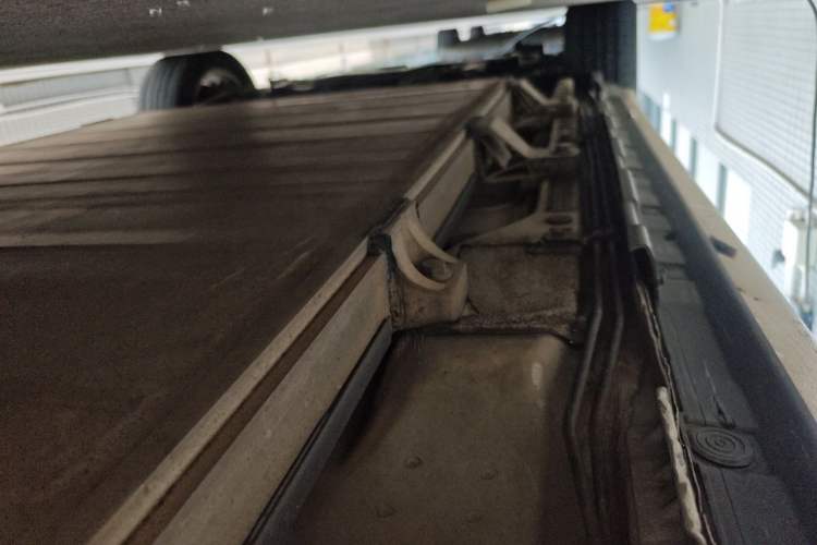 Used BYD e5 2018 450 Smart Connect Deluxe Edition Chassis Rear Left