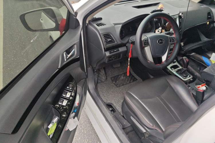 Used BYD e5 2018 Travel Edition Driver Seat