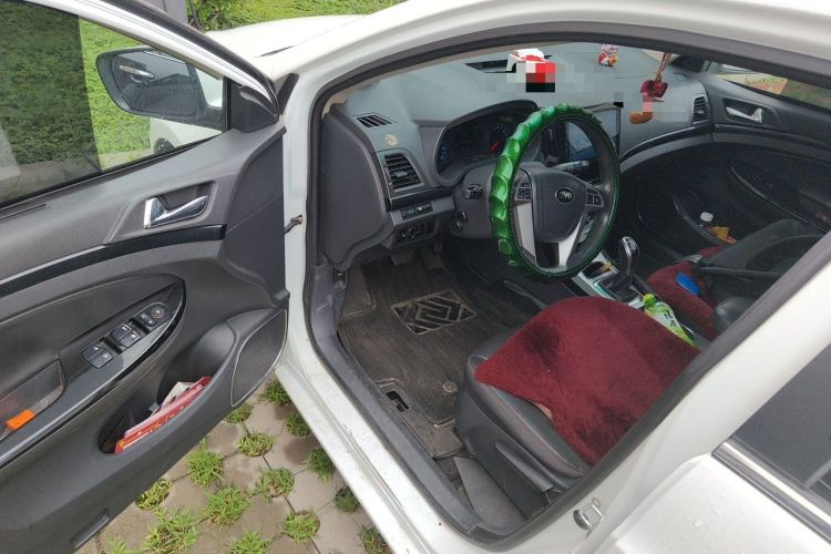 Used BYD e5 2018 Travel Edition Driver Seat