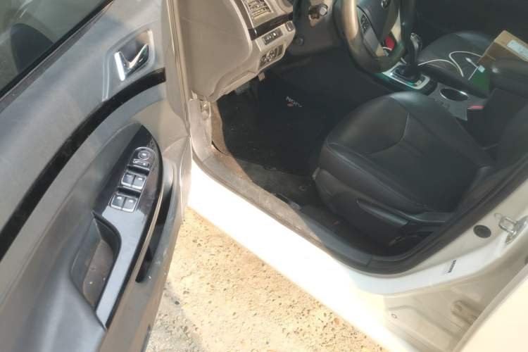 Used BYD e5 2018 Travel Edition Driver Seat