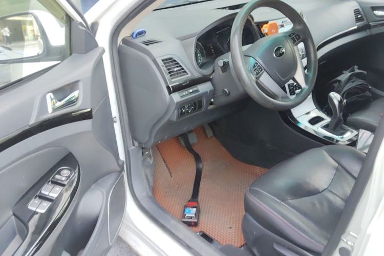 Used BYD e5 2018 Travel Edition Driver Seat