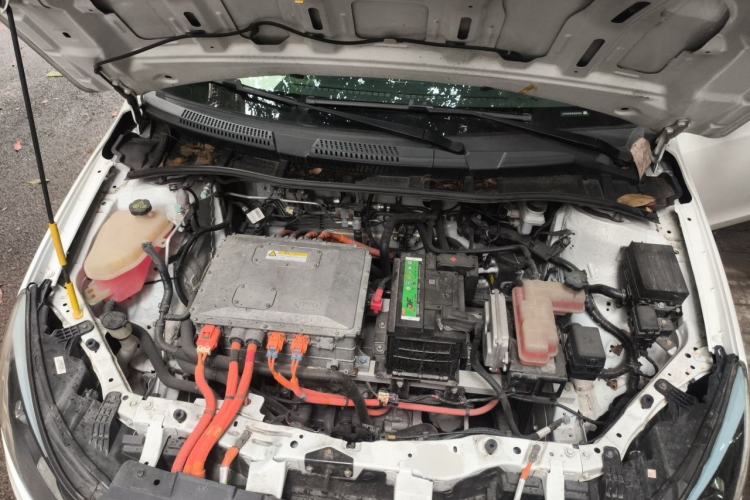 Used BYD e5 2018 Travel Edition Engine Bay