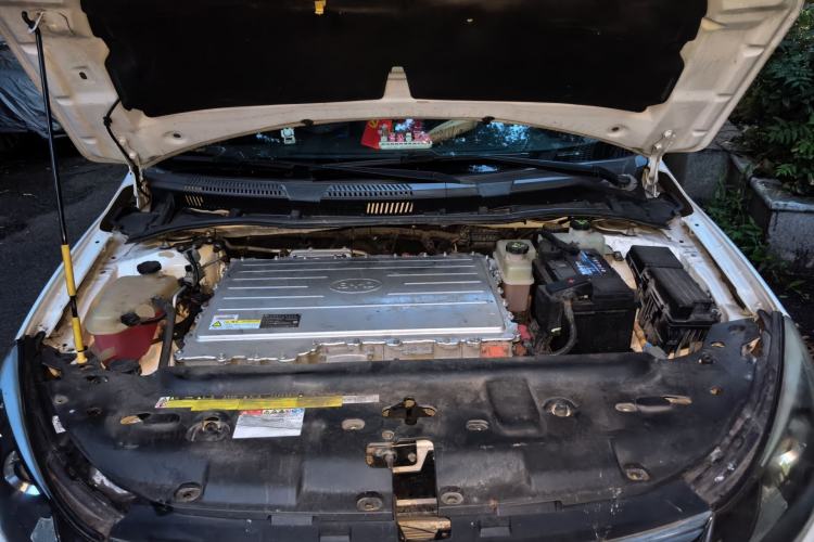 Used BYD e5 2018 450 Smart Connect Enjoyment Version Engine Bay