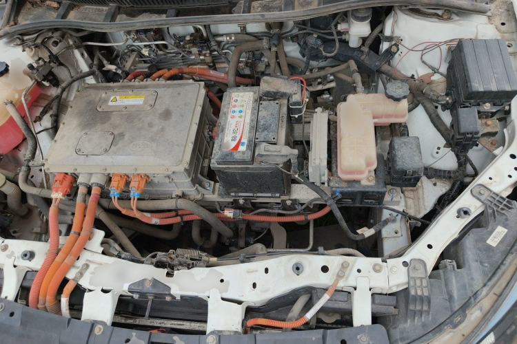 Used BYD e5 2018 Travel Edition Engine Bay