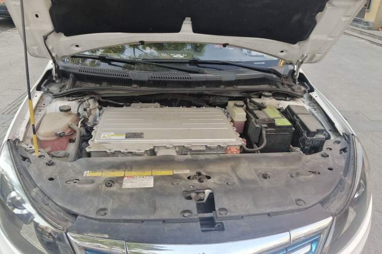 Used BYD e5 2018 450 Smart Connect Enjoyment Version Engine Bay