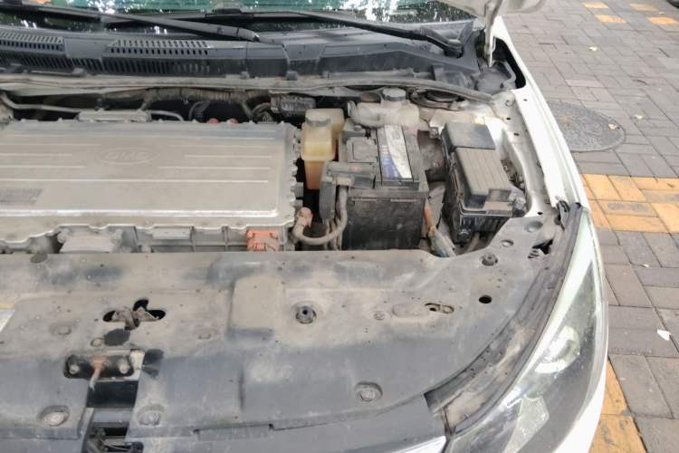 Used BYD e5 2018 450 Smart Connect Enjoyment Version Engine Bay Left