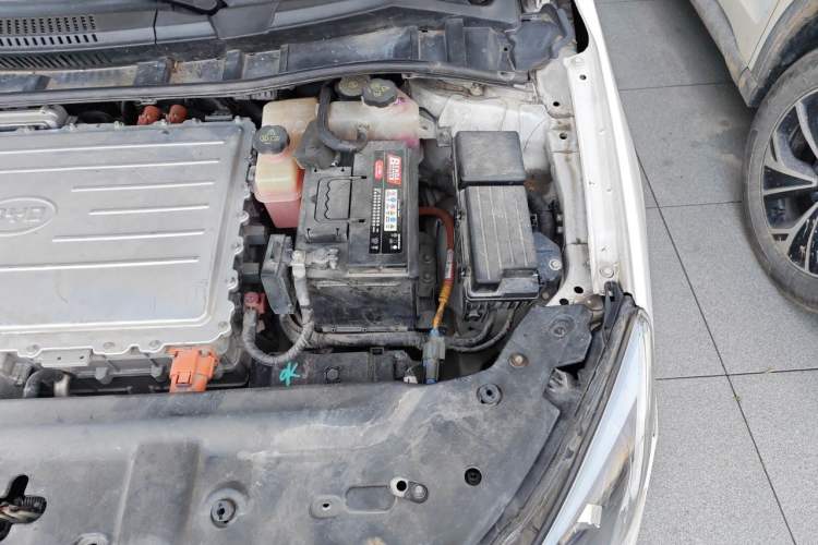 Used BYD e5 2018 450 Smart Connect Enjoyment Version Engine Bay Left