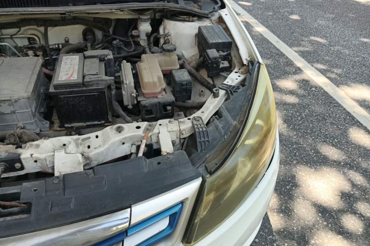 Used BYD e5 2018 Travel Edition Engine Bay Left