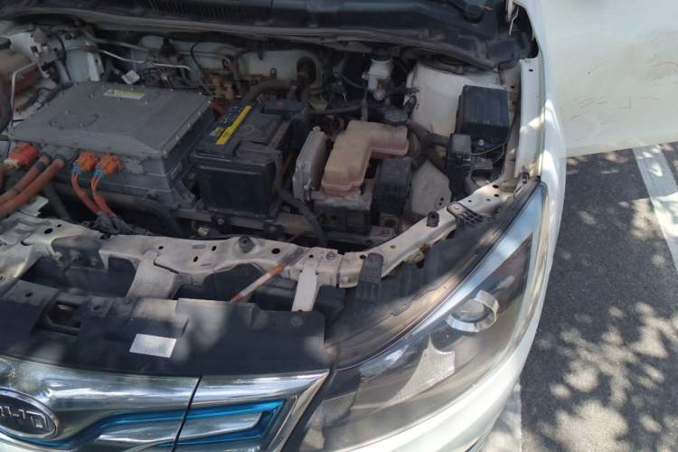 Used BYD e5 2018 450 Smart Connect Enjoyment Version Engine Bay Left