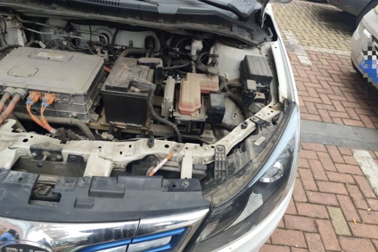 Used BYD e5 2018 Travel Edition Engine Bay Left