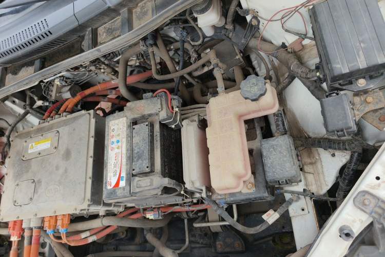 Used BYD e5 2018 Travel Edition Engine Bay Left