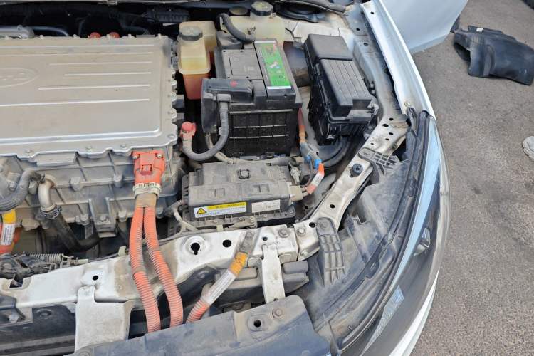 Used BYD e5 2018 450 Smart Connect Enjoyment Version Engine Bay Left