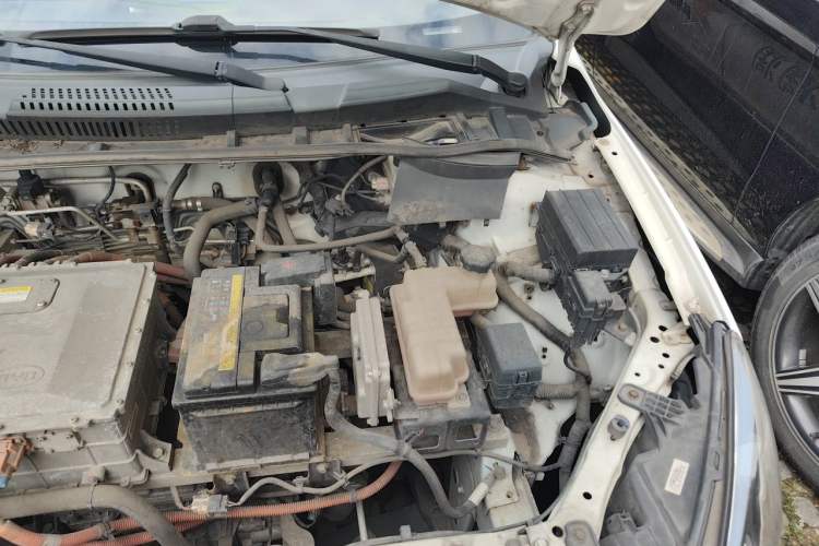 Used BYD e5 2018 Travel Edition Engine Bay Left