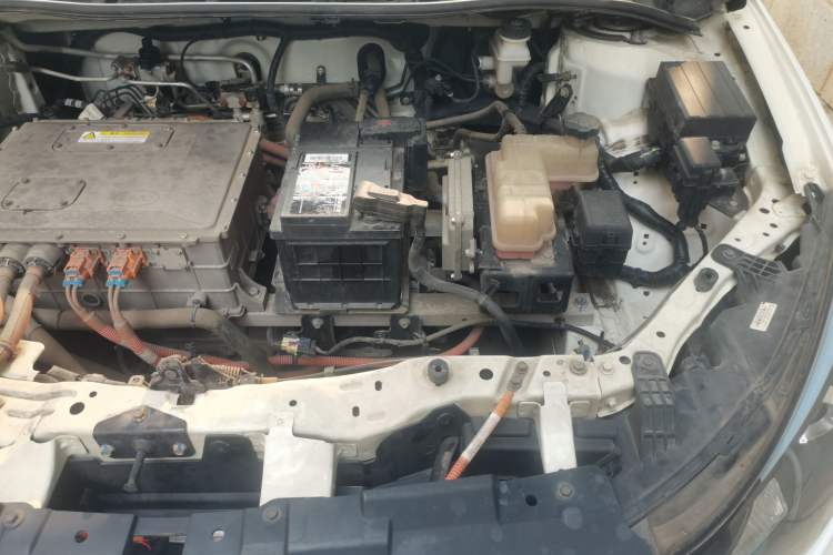 Used BYD e5 2018 Travel Edition Engine Bay Left