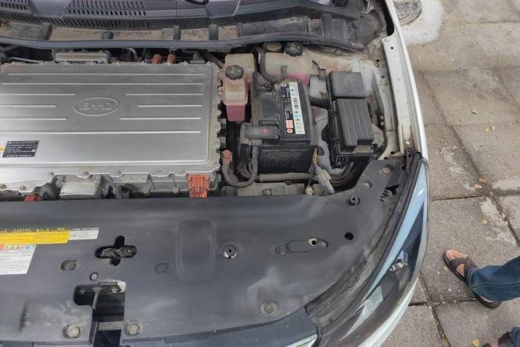 Used BYD e5 2018 450 Smart Connect Enjoyment Version Engine Bay Left