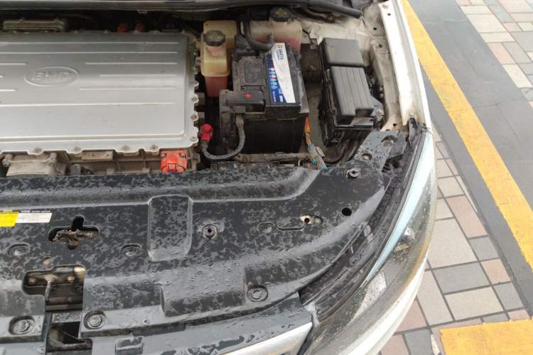 Used BYD e5 2018 450 Smart Connect Enjoyment Version Engine Bay Left