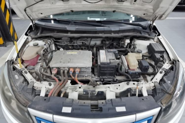 Used BYD e5 2018 Travel Edition Engine Bay
