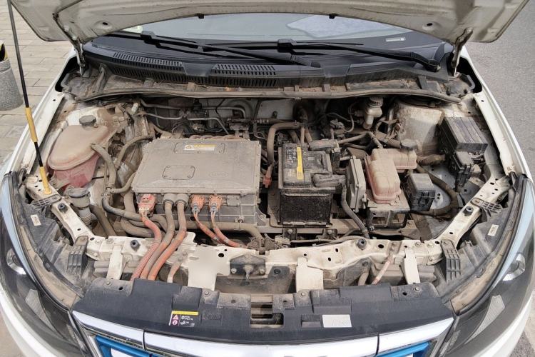 Used BYD e5 2018 Travel Edition Engine Bay