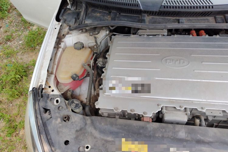 Used BYD e5 2018 450 Smart Connect Enjoyment Version Engine Bay Right