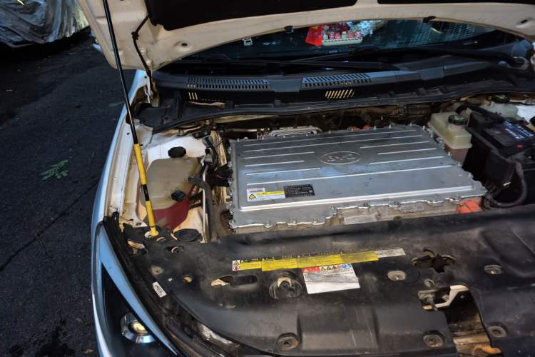 Used BYD e5 2018 450 Smart Connect Enjoyment Version Engine Bay Right