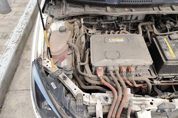 Used BYD e5 2018 Travel Edition Engine Bay Right
