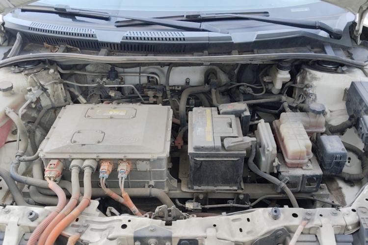 Used BYD e5 2018 Travel Edition Engine Bay