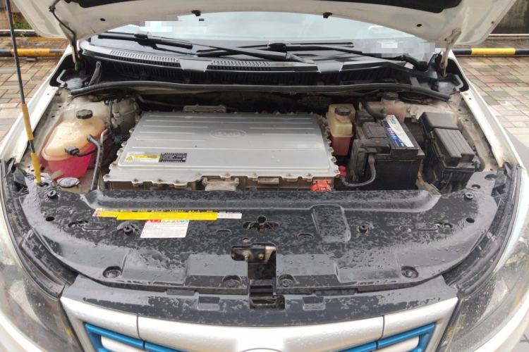 Used BYD e5 2018 450 Smart Connect Enjoyment Version Engine Bay