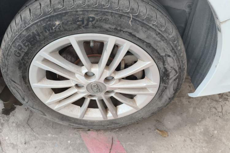 Used BYD e5 2018 Travel Edition Exterior 7