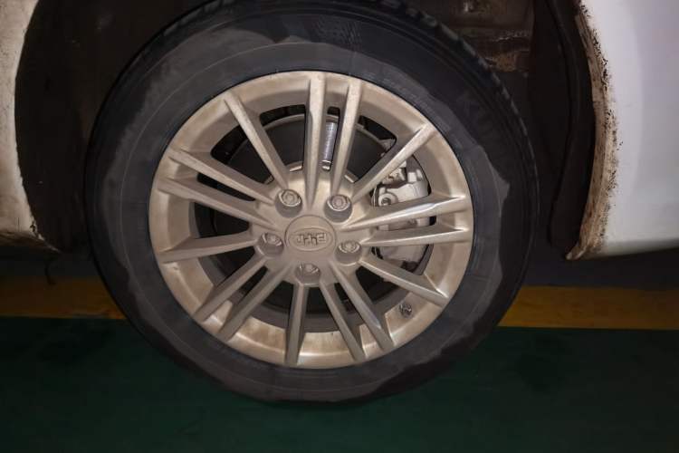 Used BYD e5 2018 450 Smart Connect Enjoyment Version Exterior 7