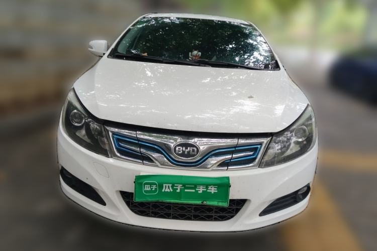 Used BYD e5 2018 450 Smart Connect Enjoyment Version Front