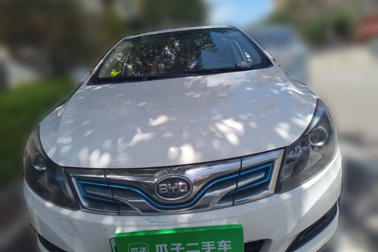 Used BYD e5 2018 450 Smart Connect Enjoyment Version Front