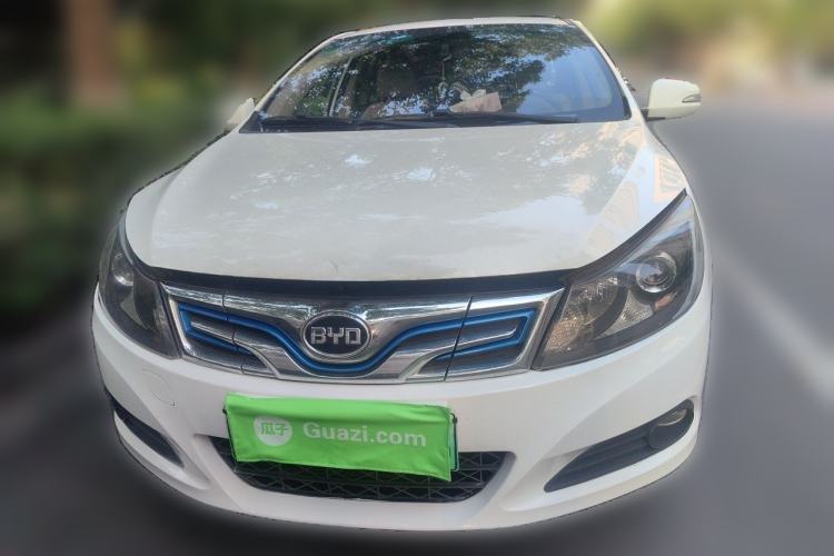 Used BYD e5 2018 450 Smart Connect Enjoyment Version Front