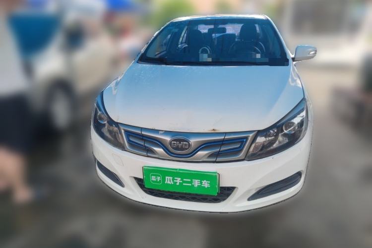 Used BYD e5 2018 Travel Edition Front